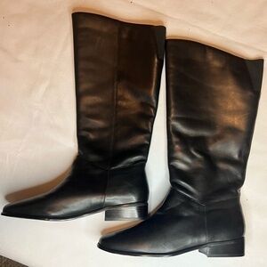 St John's Bay Goodyear Neolite Genuine
Leather Boots.
